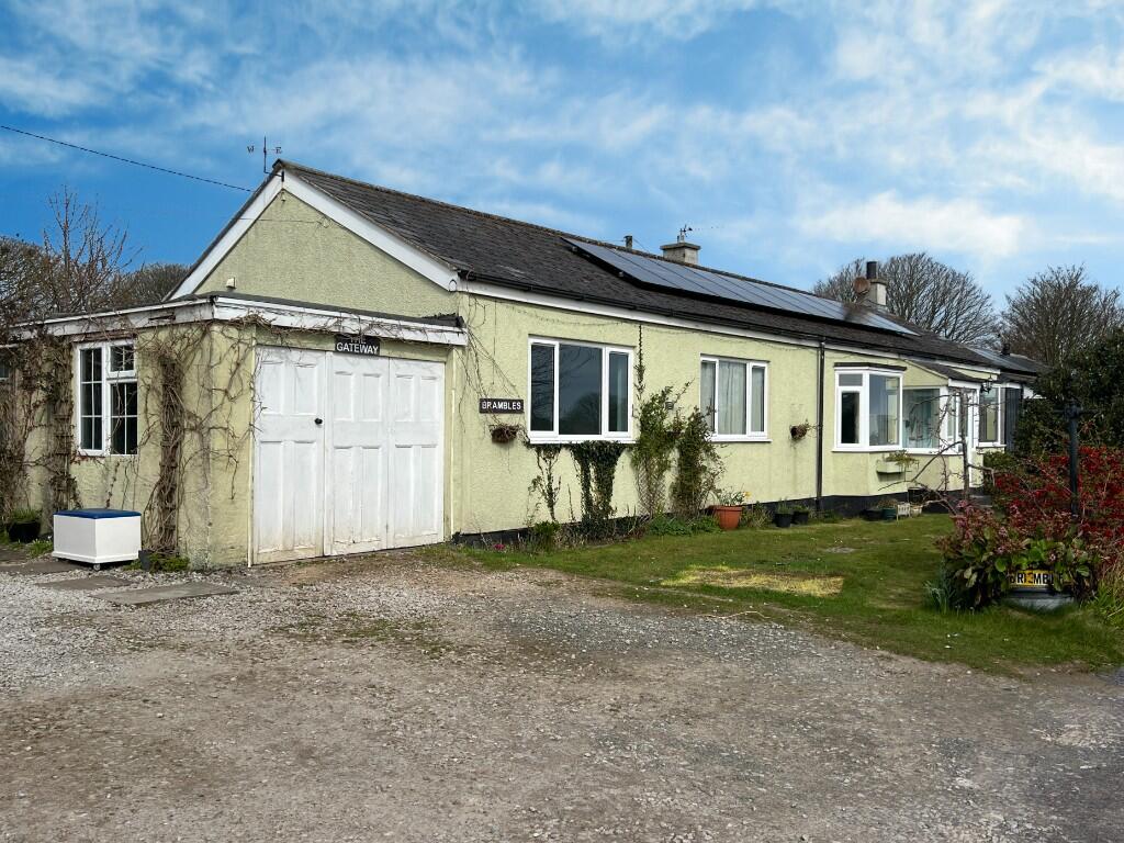 Main image of property: Moelfre, LL72
