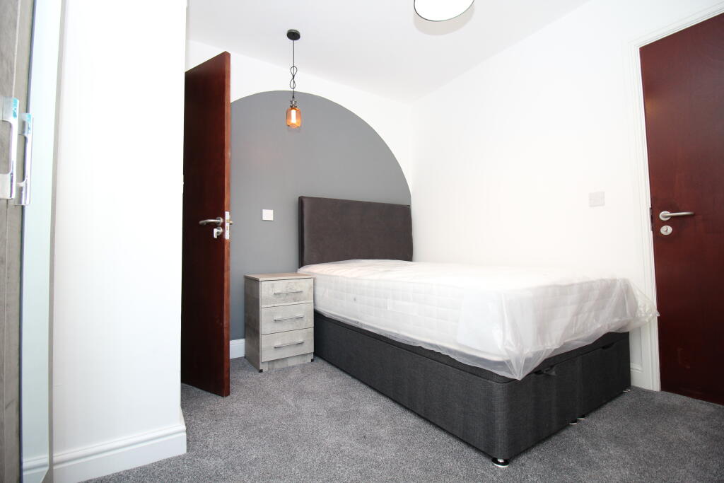 1 bedroom house share for rent in Gerrard Street, Stoke-On-Trent, ST4