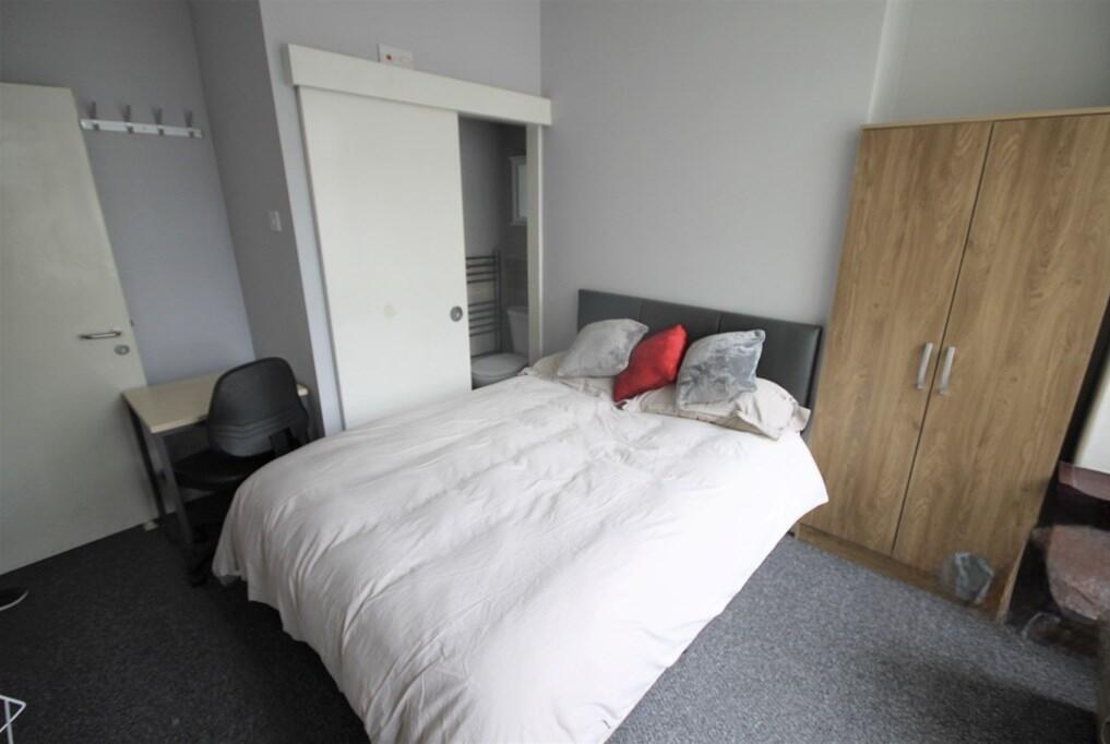 Main image of property: 131 Seaford Road, Salford, Greater Manchester, M6 6BA,