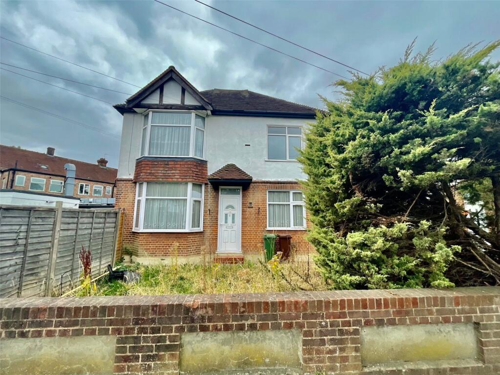 Main image of property: The Triangle, Burnt Oak Lane, Sidcup, Kent, DA15