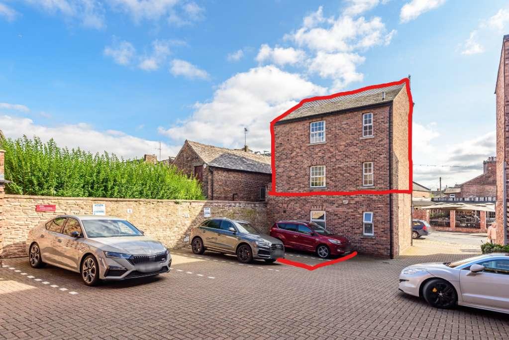 Office for sale in Chestergate, Macclesfield, SK11