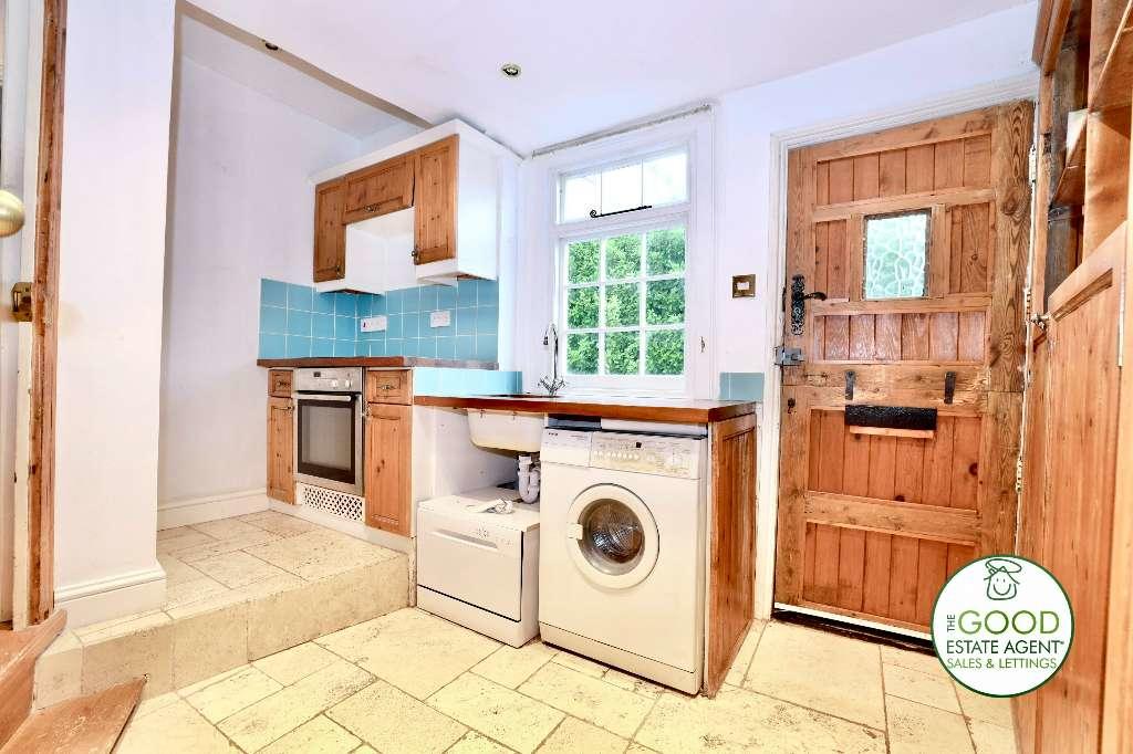 2 bedroom end of terrace house for sale in York Hill, Loughton, IG10