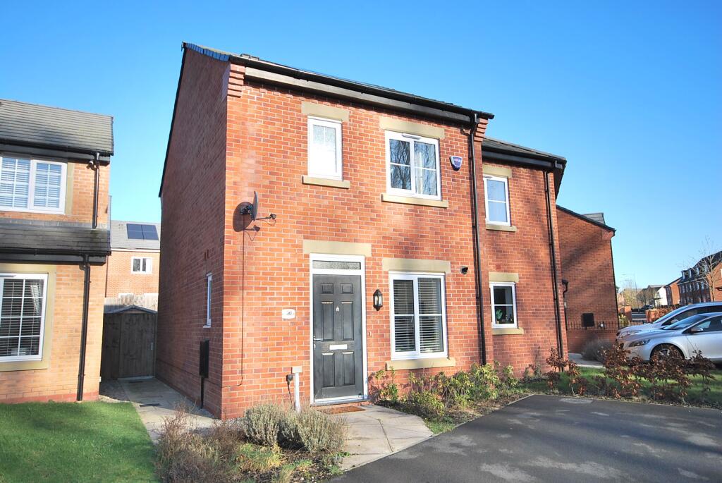 3 bedroom semidetached house for sale in Crankwood Road, Leigh, WN7
