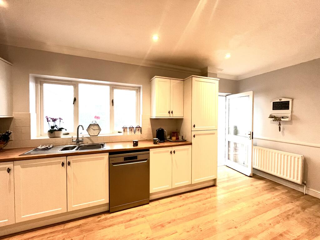 Additional property image - The Ridgeway, Hythe, CT21
