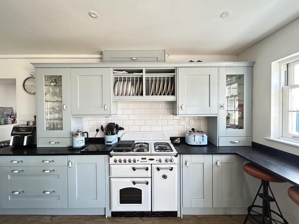 Additional property image - New Dover Road, Folkestone, CT18