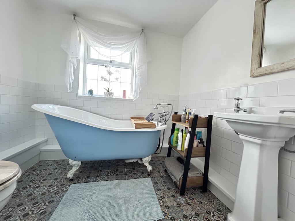 Additional property image - New Dover Road, Folkestone, CT18