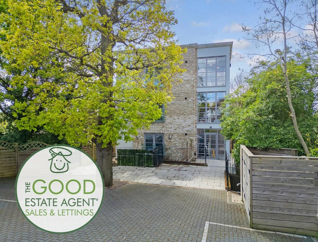 1 bedroom flat for sale in Bridge House, Loughton, IG10