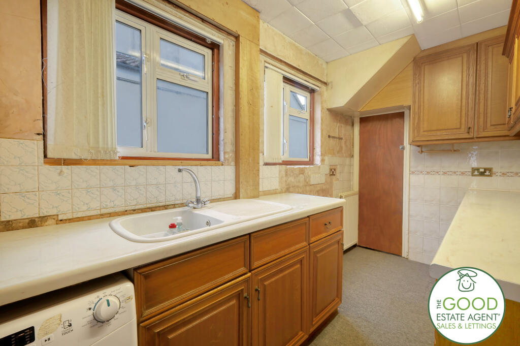 Additional property image - Tower Road, Epping, CM16