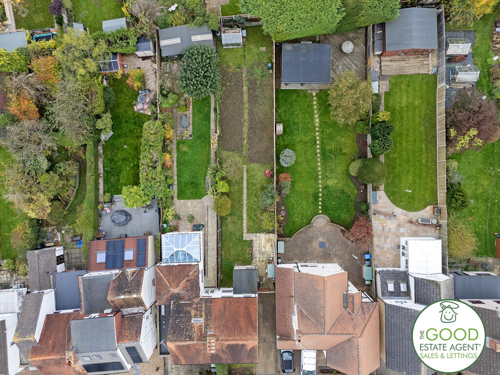 Additional property image - Tower Road, Epping, CM16