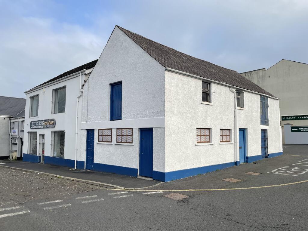 Additional property image - Church Square, Banbridge, BT32