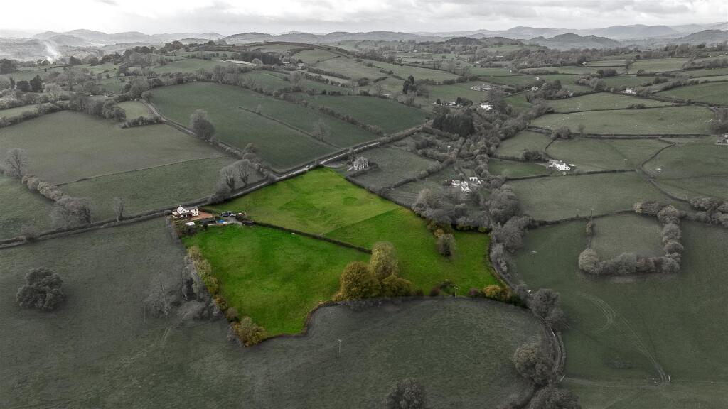 Main image of property: Ty Ddraig, Croesau Bach, Oswestry, SY10 9AY.