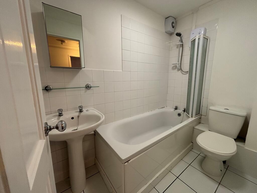 Additional property image - Meadow Close, London Colney, AL2