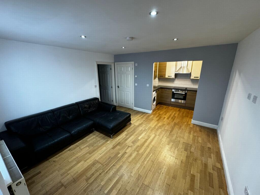 Main image of property: High Street, South Dunstable, LU6