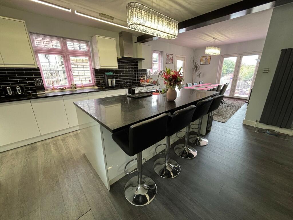 Additional property image - Swanland Road, South Mimms, AL9