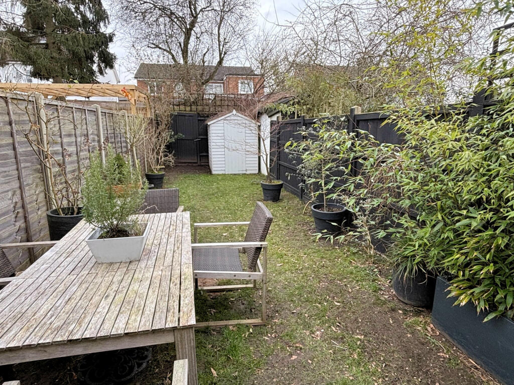 Additional property image - Seaton Road, London Colney, AL2