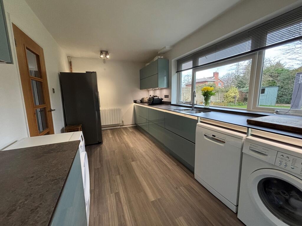 Additional property image - The Meads, Bricket Wood, AL2