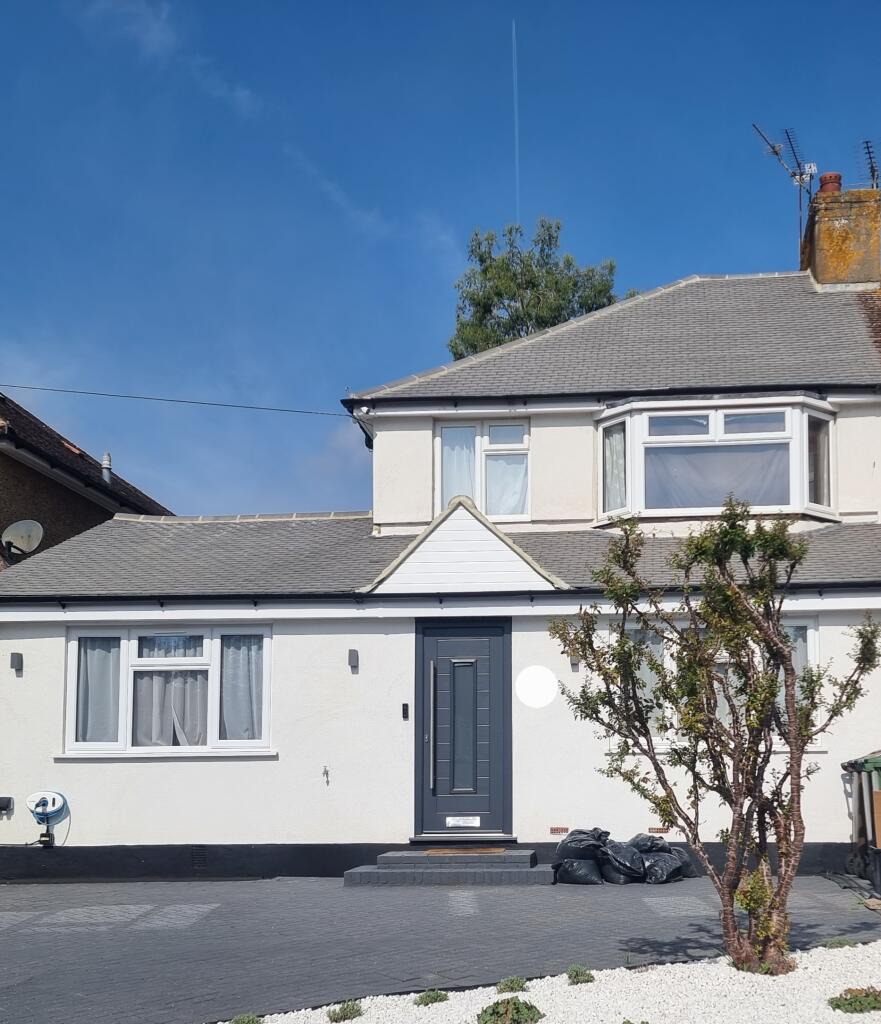 Main image of property: St Annes Road, London Colney, AL2