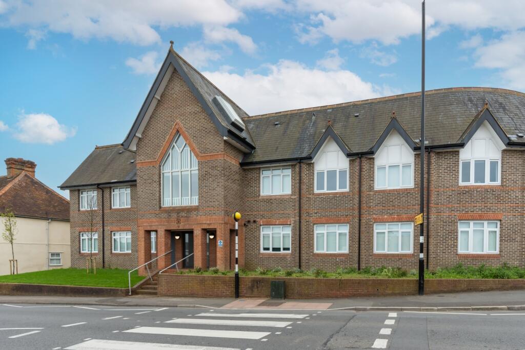 Main image of property: Flat 12 Chelem House, 26 Church Street, Didcot