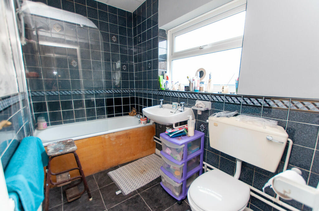 2 bedroom apartment for sale in Barehirst Street, South Shields, NE33