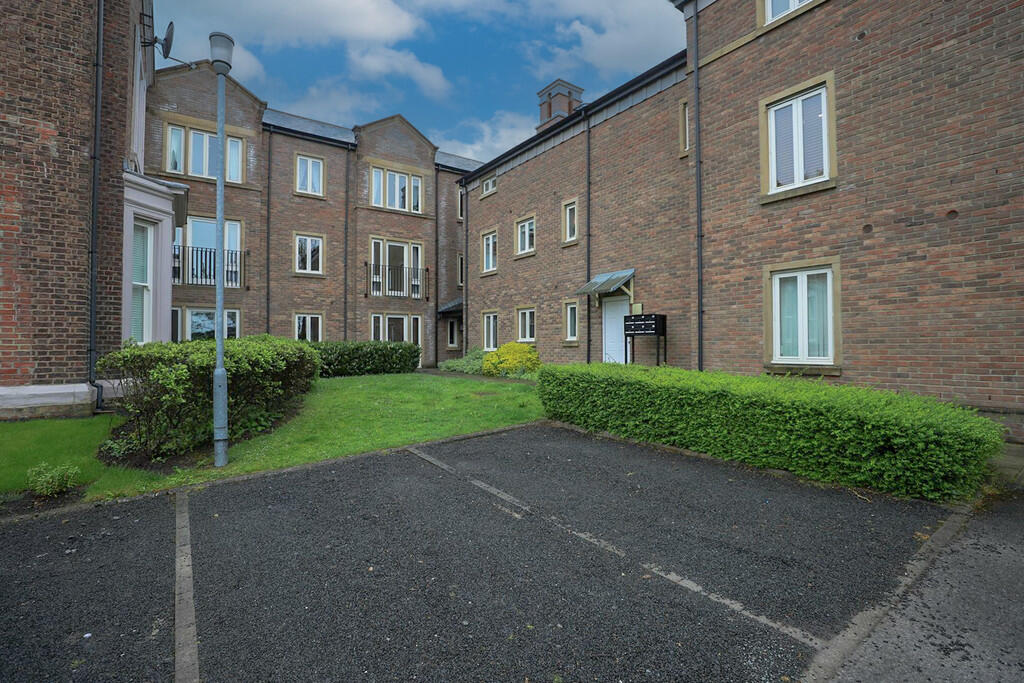 2 bedroom apartment for sale in Ascot Court, West Boldon, NE36