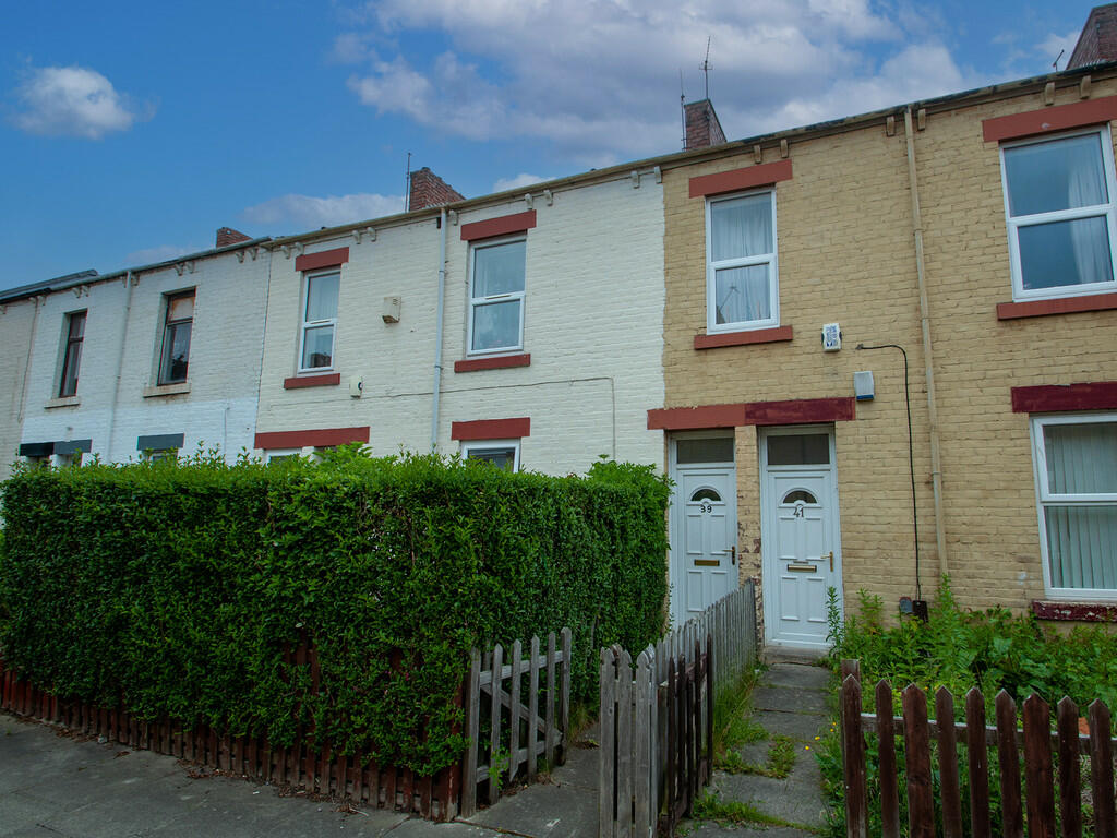 2 bedroom flat for sale in Derby Street , Jarrow, NE32