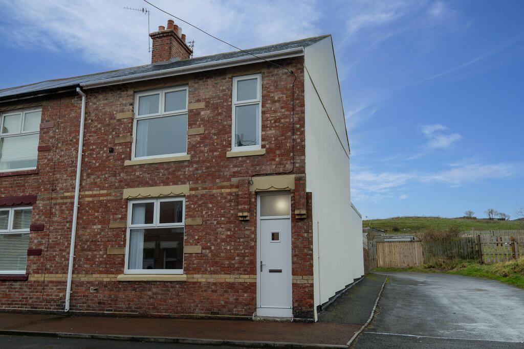 3 bedroom end of terrace house for sale in Arthur Street , Whitburn, SR6