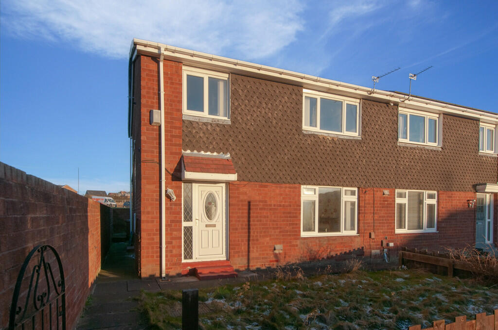 3 bedroom semidetached house for sale in Closeburn Square, Mill Hill