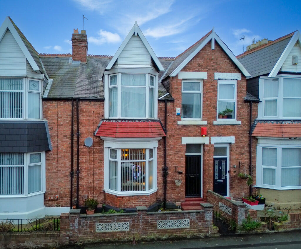 4 bedroom terraced house for sale in Cleveland Road, High Barnes