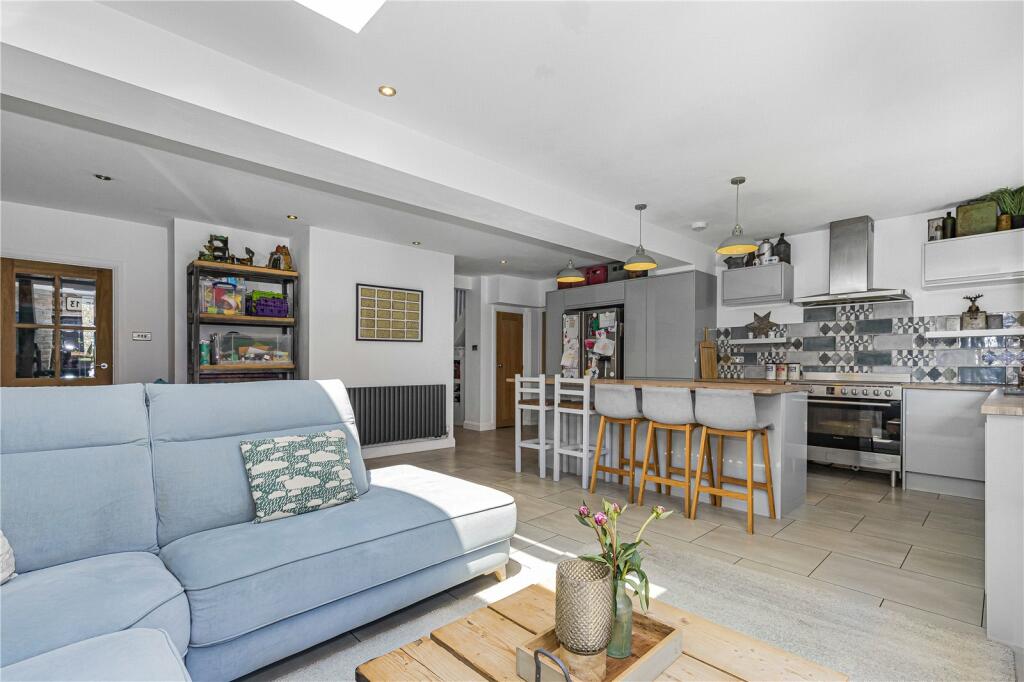 4 bedroom semidetached house for sale in Reedley Road, WestburyOn