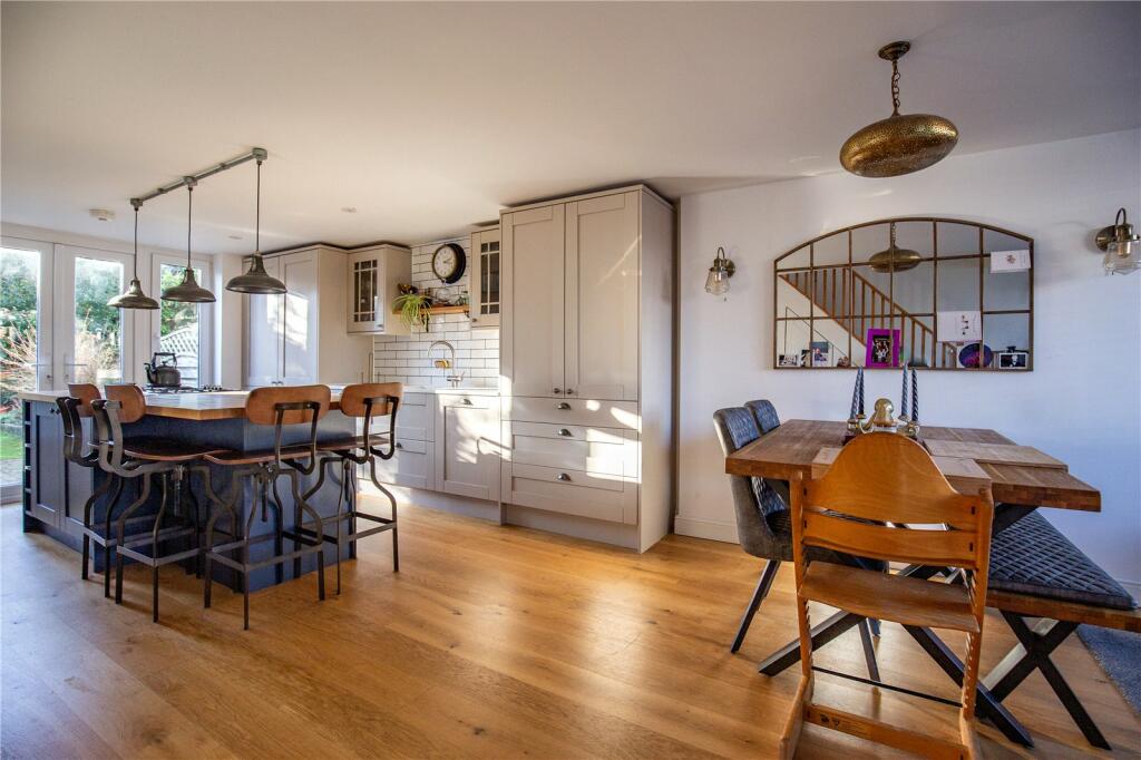 4 bedroom town house for sale in Westover Road, Bristol, BS9