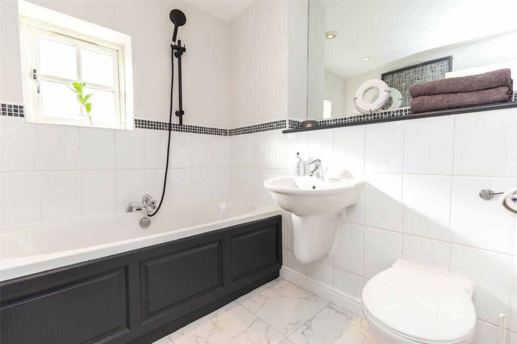 Additional property image - Strathearn Drive, Westbury-on-Trym, Bristol, BS10