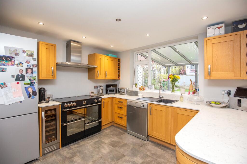 Additional property image - Pinewood Close, Bristol, BS9