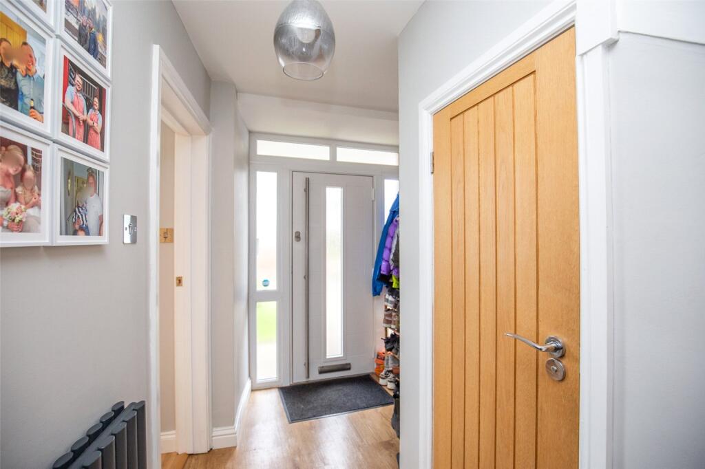 Additional property image - Pinewood Close, Bristol, BS9