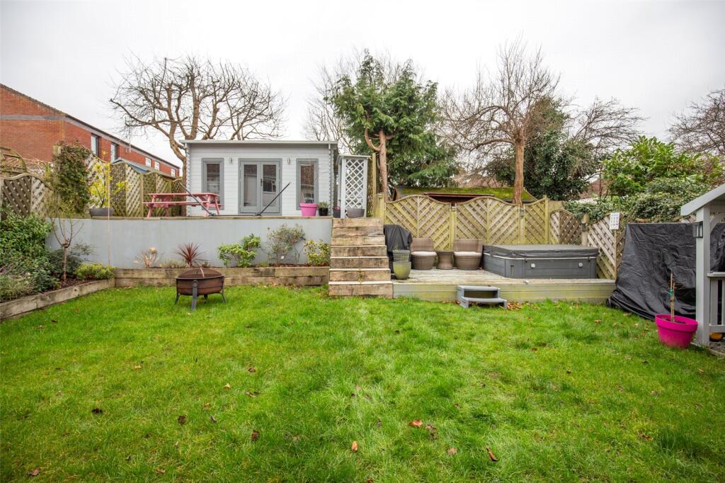 Additional property image - Pinewood Close, Bristol, BS9
