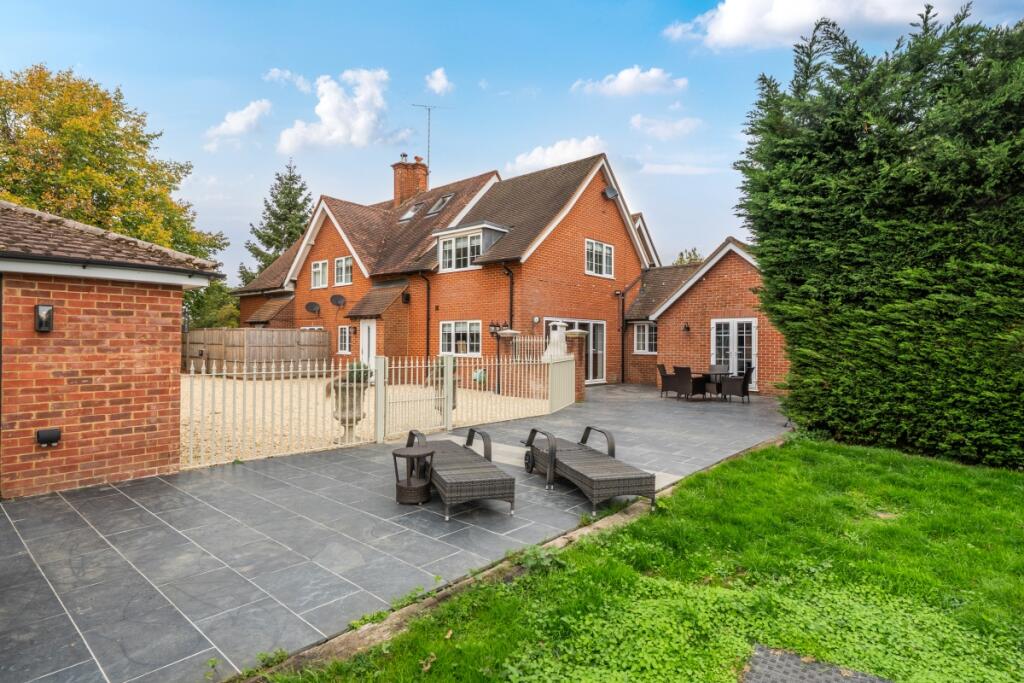 Main image of property: Reading Road Sherfield On Loddon RG27