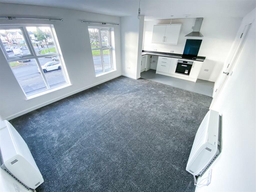 Additional property image - Stratford Road, Hall Green, Birmingham