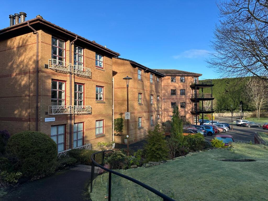 3 bedroom flat for rent in Craufurdland, Cramond, Edinburgh, EH4