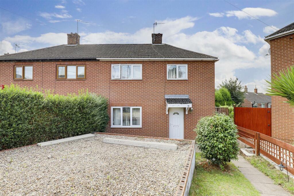 3 bedroom semidetached house for sale in Orchard Grove, Arnold