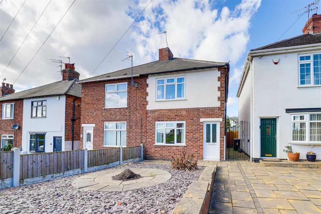 2 bedroom semidetached house for sale in Coppice Road, Arnold, Nottinghamshire, NG5 7GR, NG5