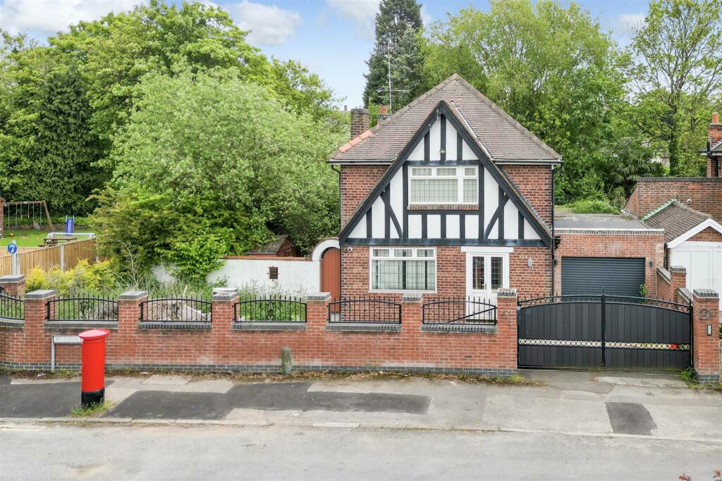 3 bedroom detached house for sale in Mossdale Road, Sherwood Dales