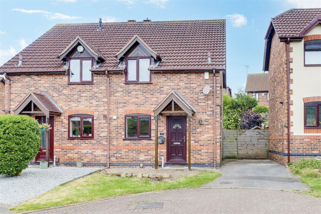 3 bedroom semidetached house for sale in Shandwick Close, Arnold