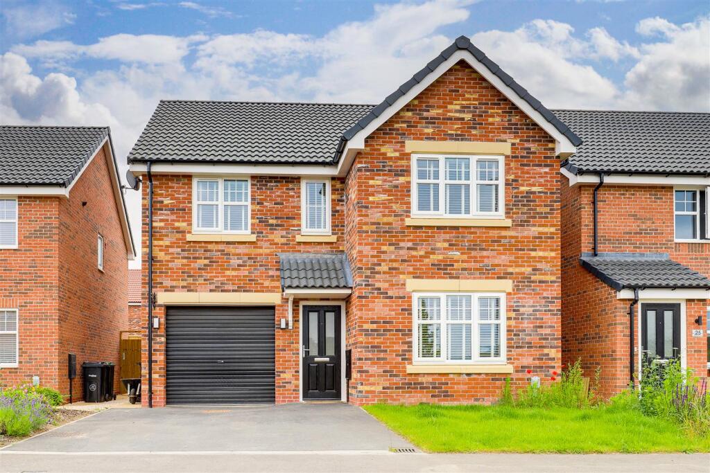 Main image of property: Pheasant Way, Calverton, Nottinghamshire, NG14 6TA
