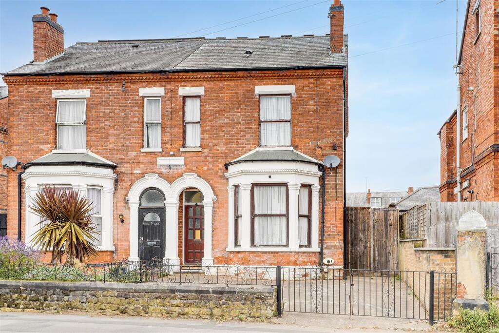 Main image of property: Regent Street, New Basford, Nottinghamshire, NG7 7BJ
