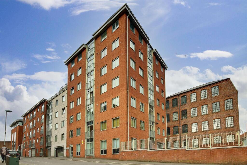 2 bedroom flat