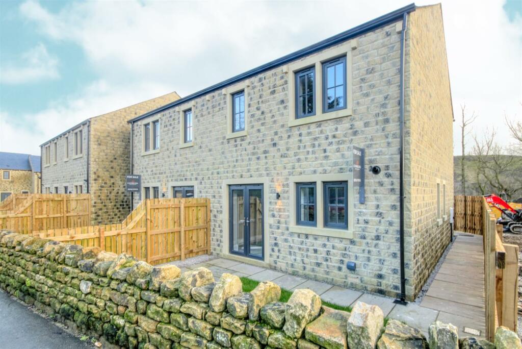 3 bedroom semidetached house for sale in Shires Lane, Embsay, Skipton