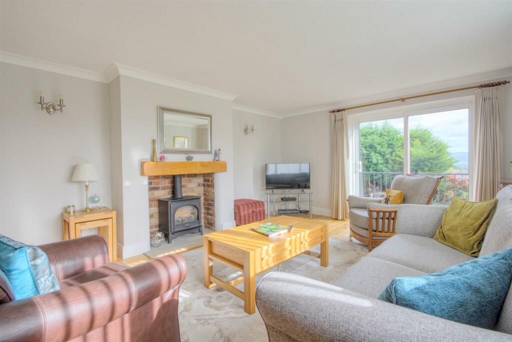 Additional property image - Park Road, Cross Hills