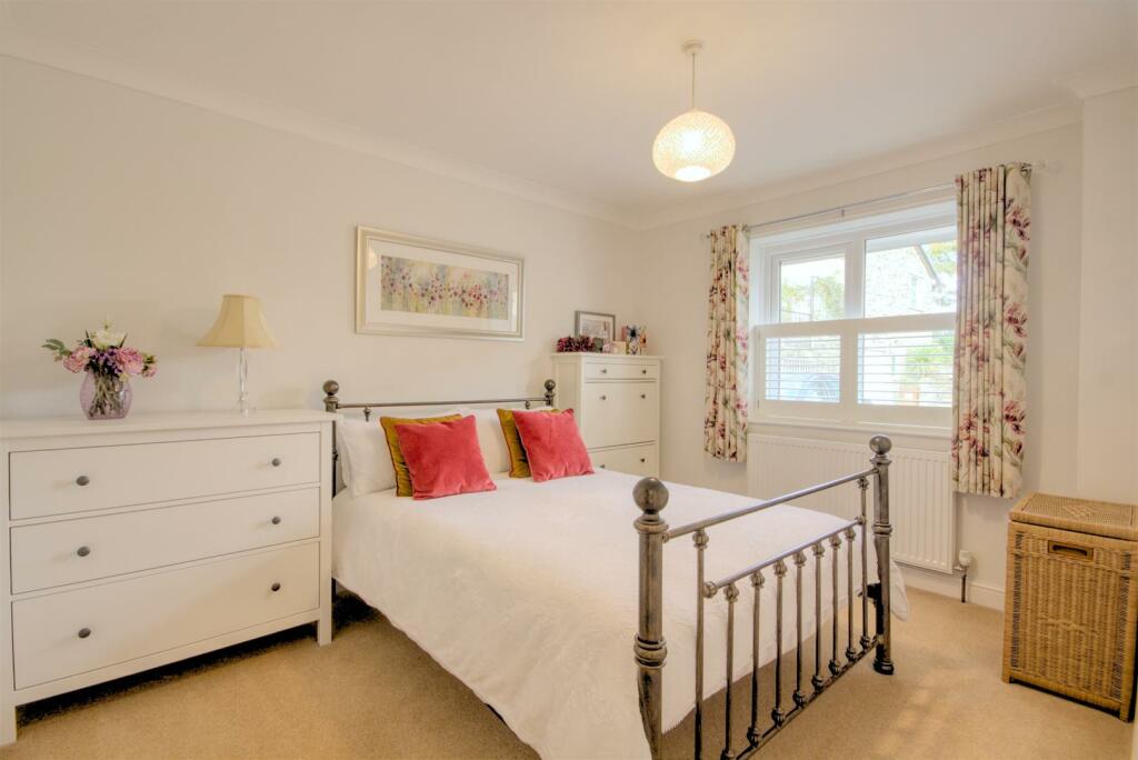 Additional property image - Park Road, Cross Hills