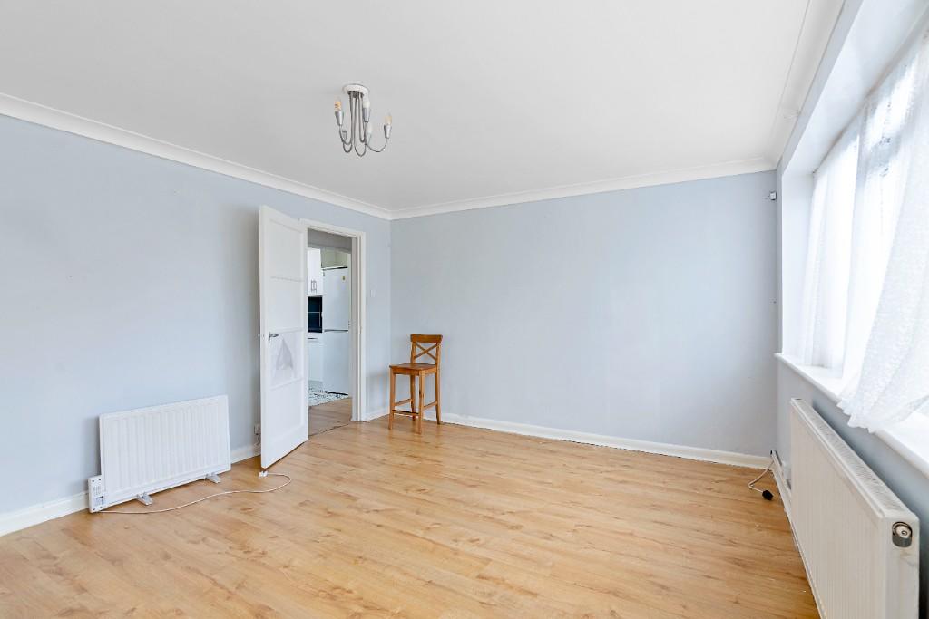 2 bedroom flat for sale in Slough Lane, London, NW9