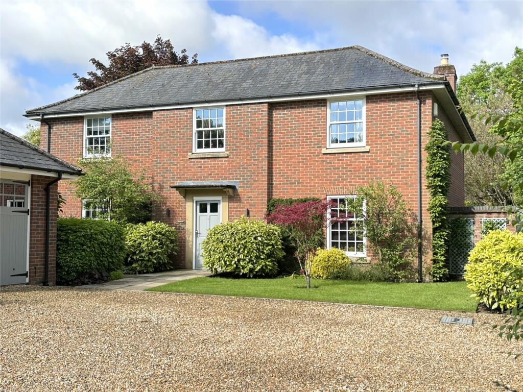 4 bedroom detached house for sale in High Street, Urchfont, Devizes