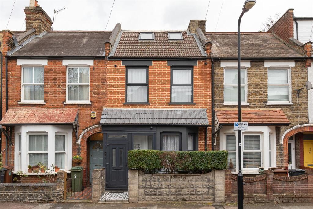 Main image of property: Cassiobury Road, Walthamstow
